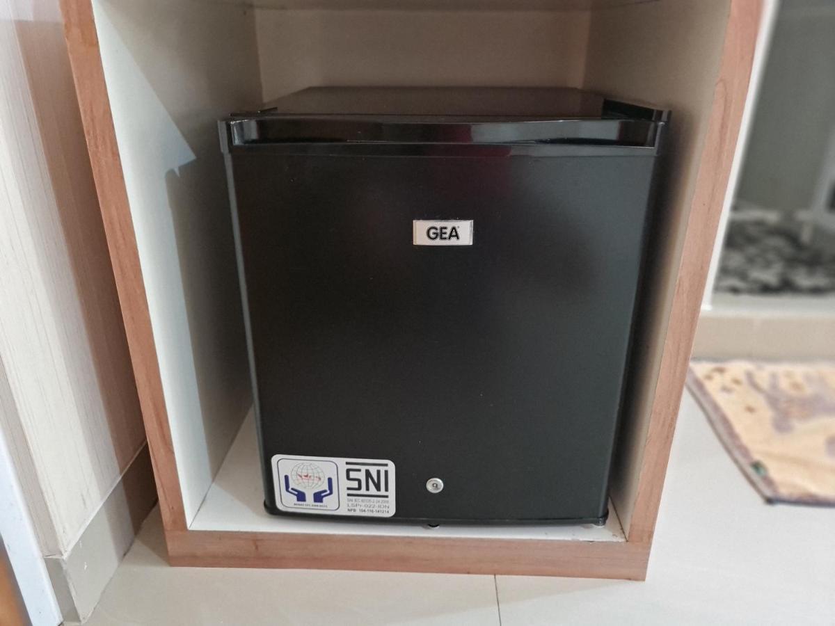 37 Guesthouse Jakarta Bagian luar foto